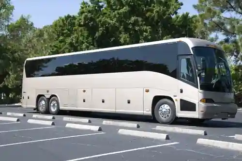 Motor Coach Rental in Crystal Lake, FL